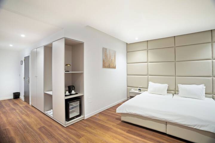 Room 11 of 62