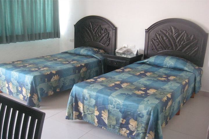 Room 16 of 30