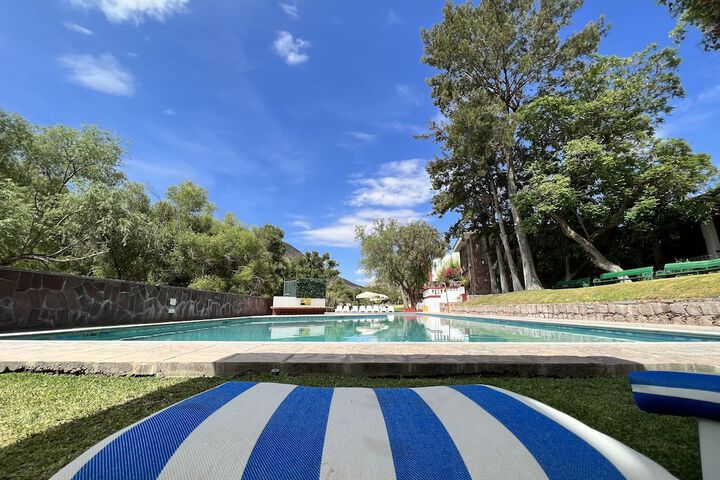 Pool 11 of 48