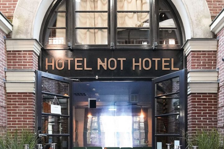 Hotel 129 of 137
