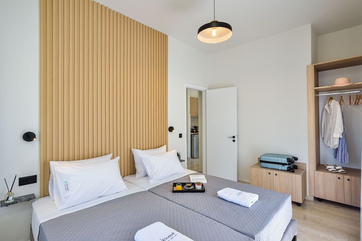 Room 13 of 53