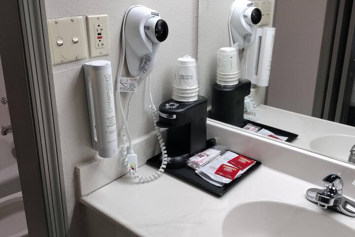 Room 75 of 190