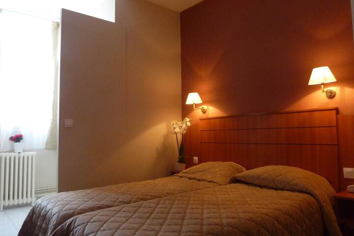 Room 21 of 50