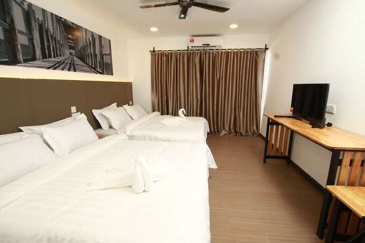Room 10 of 147