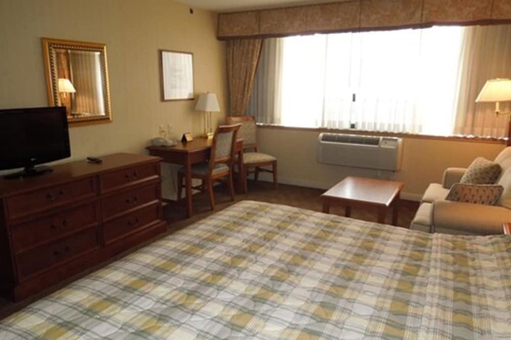 Room 15 of 35