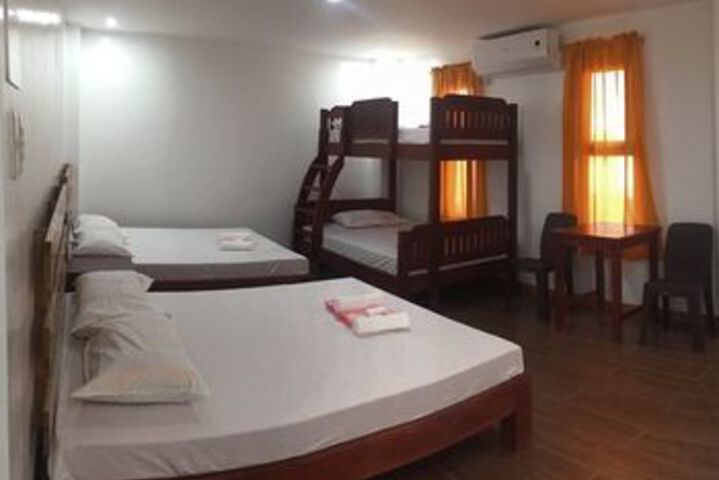 Room 13 of 22