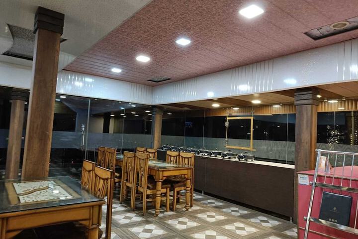 Dining 63 of 73