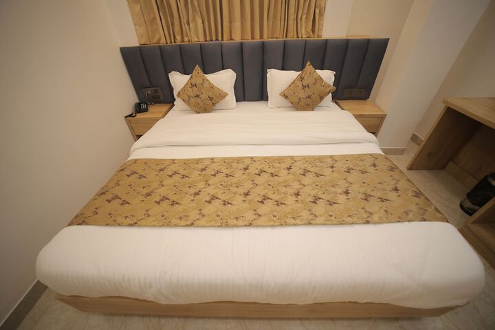 Room 40 of 103