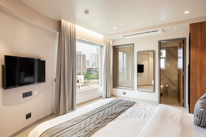Room 6 of 20