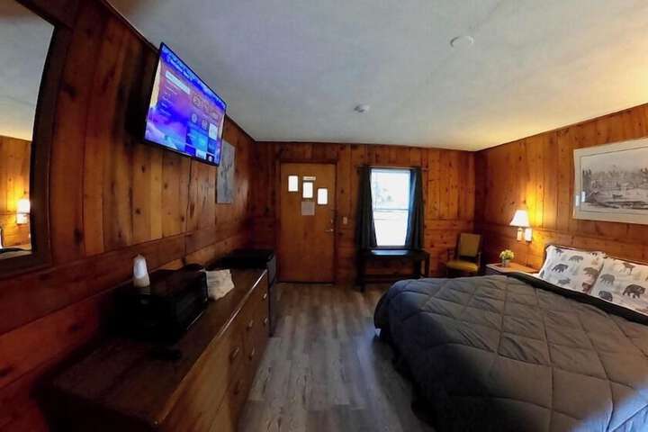 Room 11 of 22