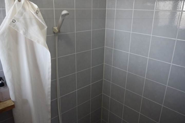 Room 25 of 69