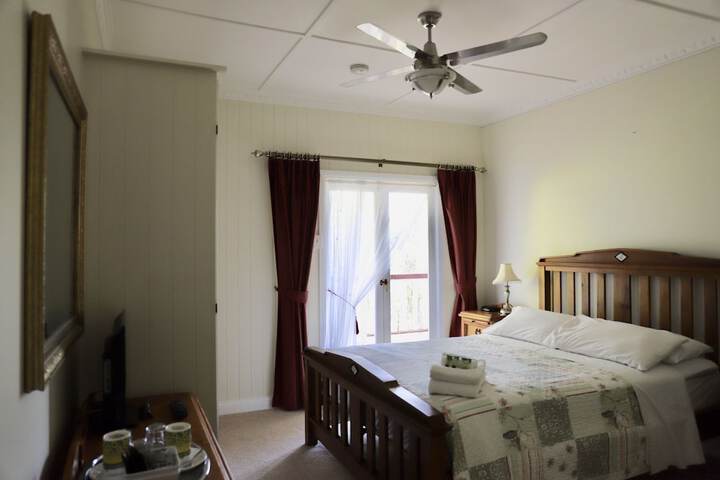 Room 12 of 61