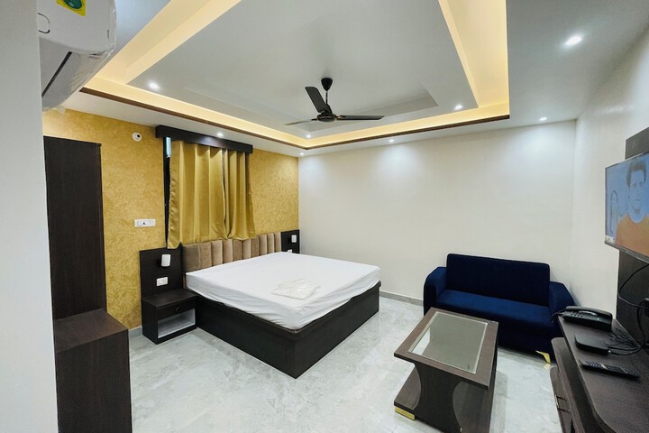 Room 14 of 49