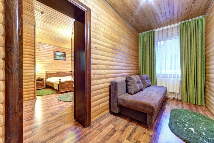 Room 37 of 51