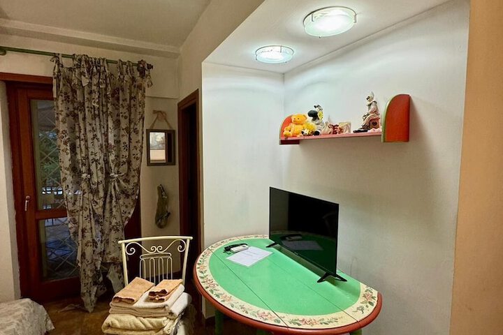 Room 3 of 29