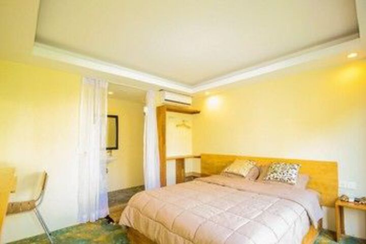 Room 22 of 65