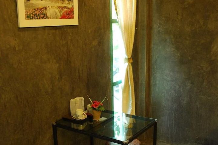 Room 11 of 22