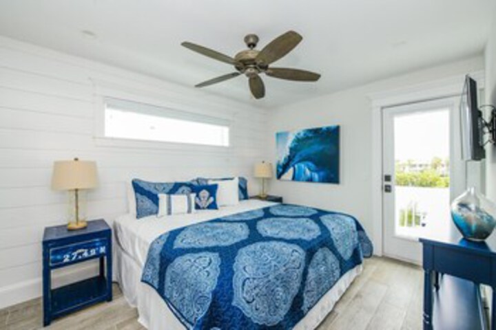 Room 18 of 25