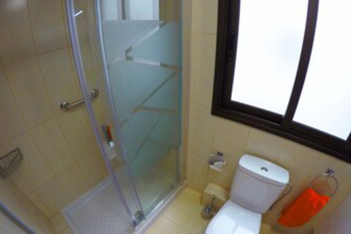 Room 5 of 23