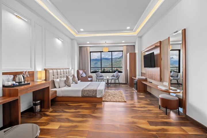 Room 17 of 40