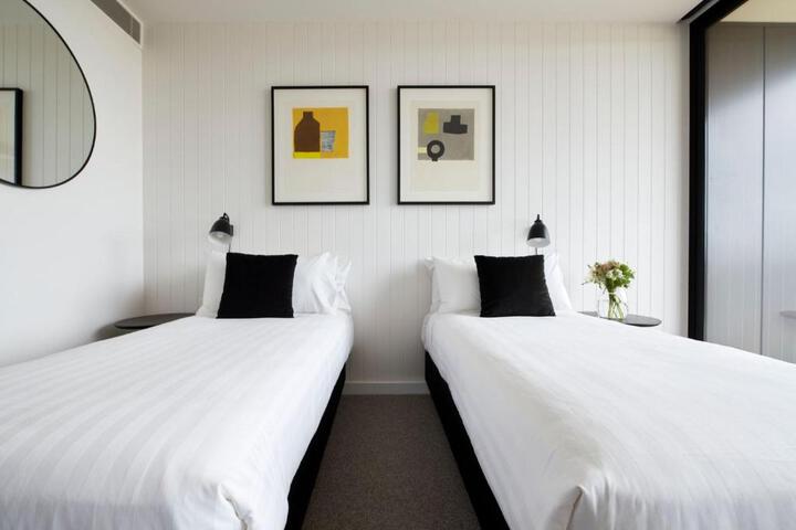 Room 17 of 41