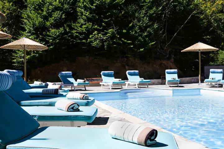 Pool 31 of 67
