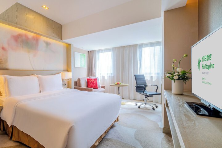 Room 12 of 67