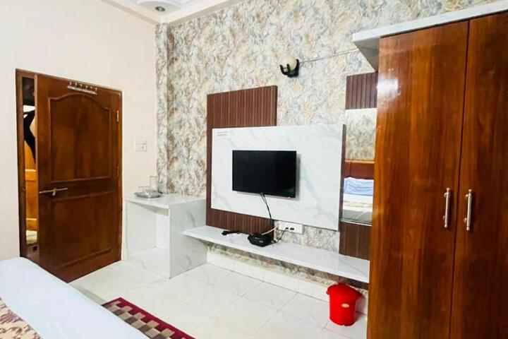 Hotel Natraj Palace
