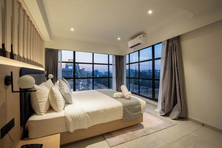 Room 54 of 90