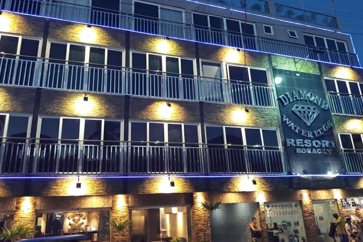 Hotel 90 of 96