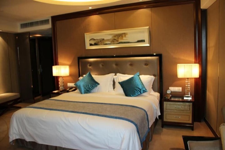 Room 19 of 52