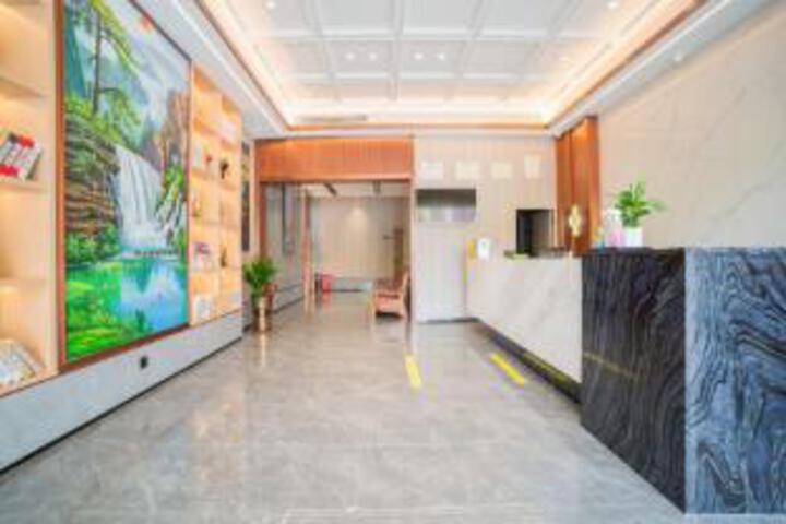 Rongsheng Hotel (Fuzhou Juyuanzhou Metro Station Branch)