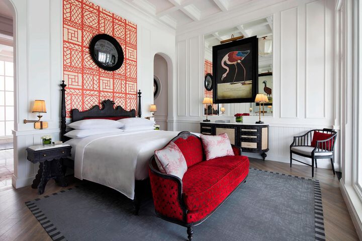 Room 15 of 203