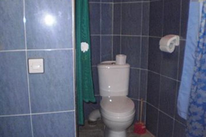 Room 4 of 24
