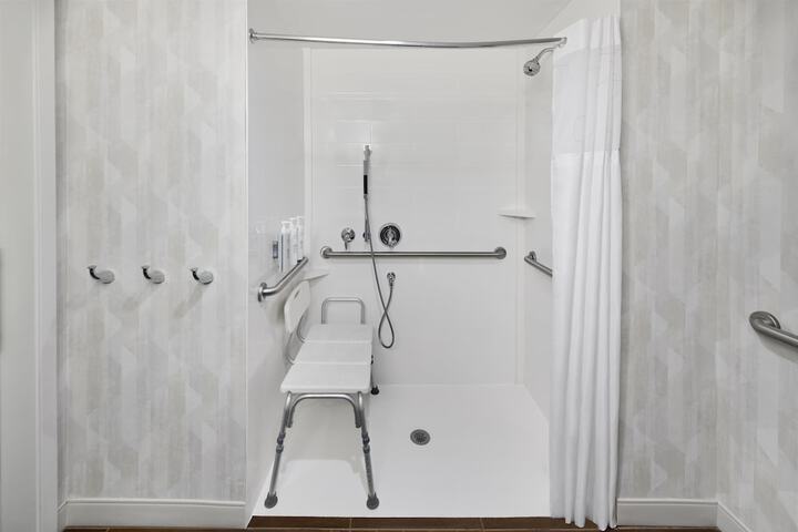 Room 31 of 45