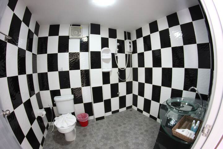 Room 46 of 58