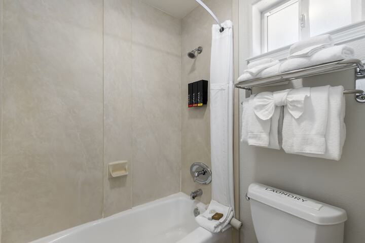 2 Queen Beds Ocean View (30 of 30)