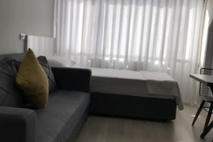 Room 2 of 4