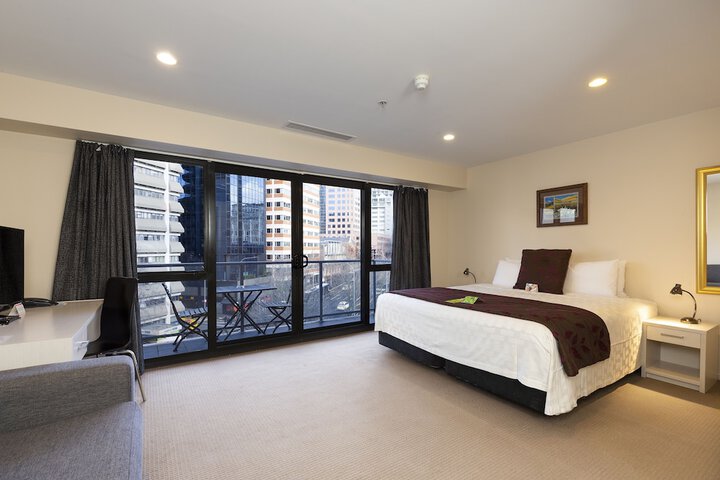 Room 12 of 39
