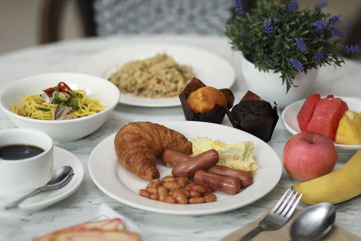 Breakfast meal