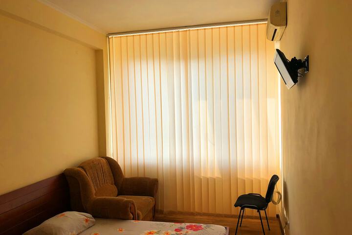 Room 42 of 47