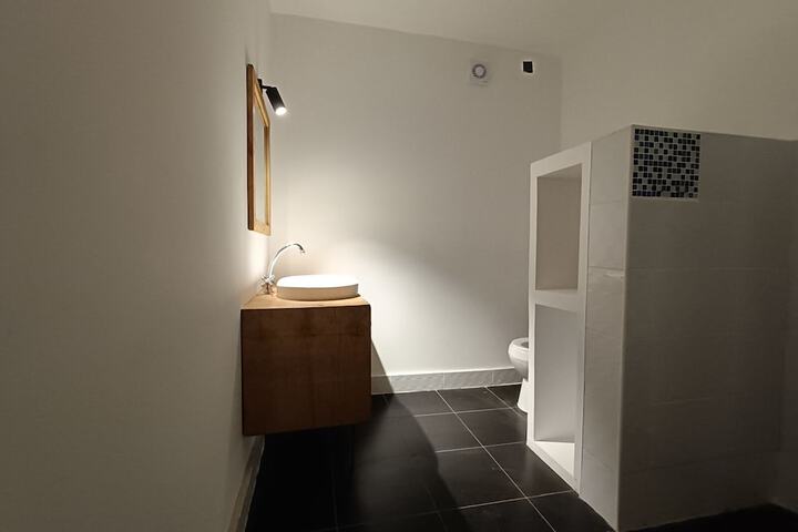 Room 6 of 21