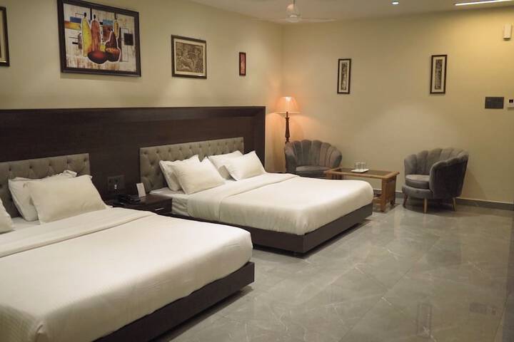 Room 19 of 35