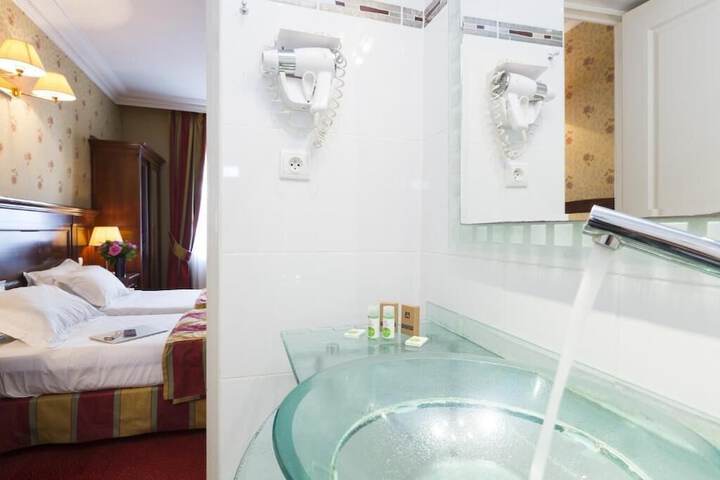 Bath Photo