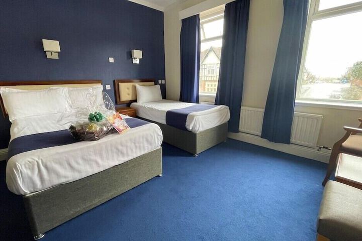 Room 75 of 208