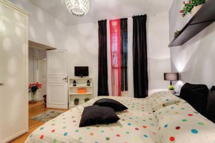 Room 158 of 330