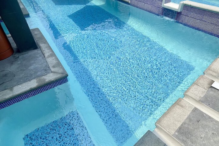 Pool 102 of 127