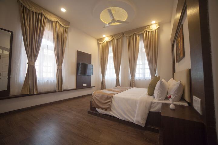 Room 6 of 49