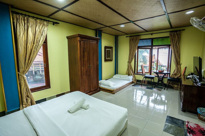 Room 54 of 195