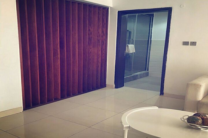 Room 10 of 44